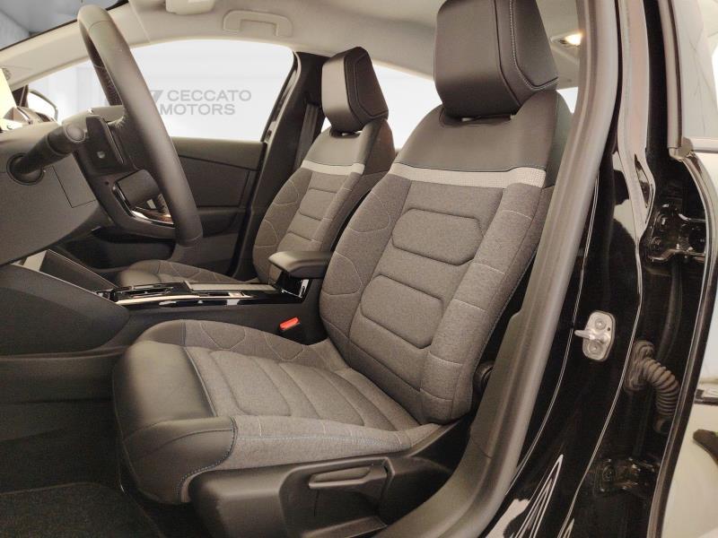 Citroen C4 X 1.2 hybrid Business 136cv e-dcs6