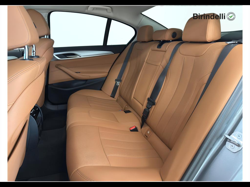 BMW Serie 5 520d mhev 48V xdrive Business auto