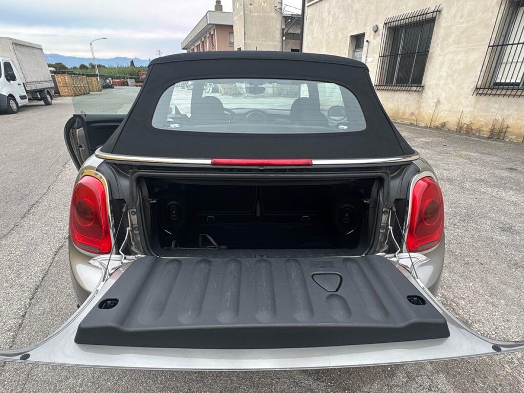 Mini Cooper D Cabrio 1.5 Cooper D Boost Auto