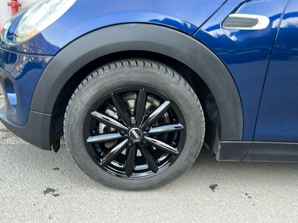 Mini Cooper D 1.5 D Cooper D Business XL Auto