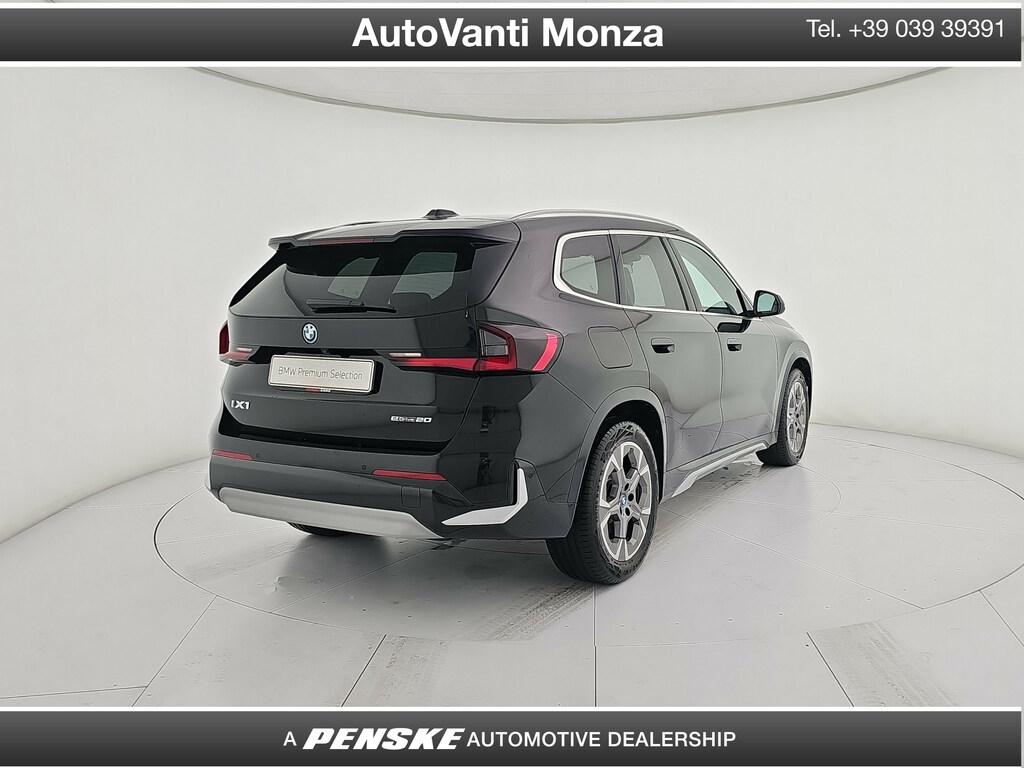 BMW iX1 edrive 20 X-Line