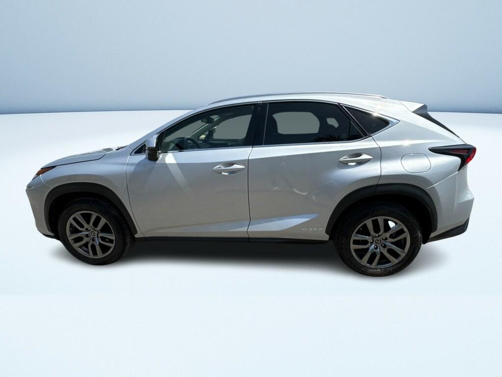 Lexus NX 300 h 2.5 Executive 4wd cvt