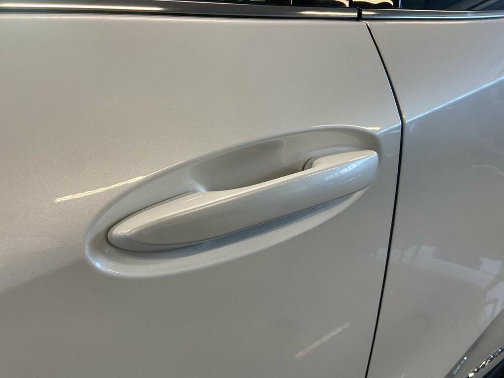 Lexus UX 250h Premium 4wd cvt