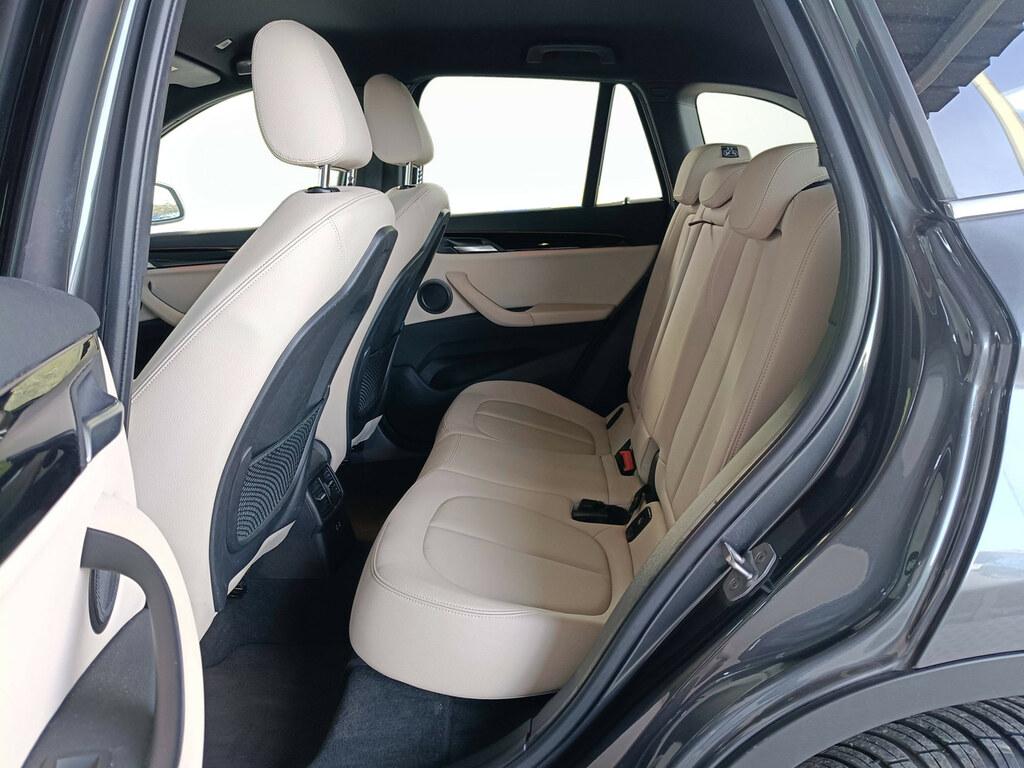 BMW X1 sdrive18d xLine auto my18