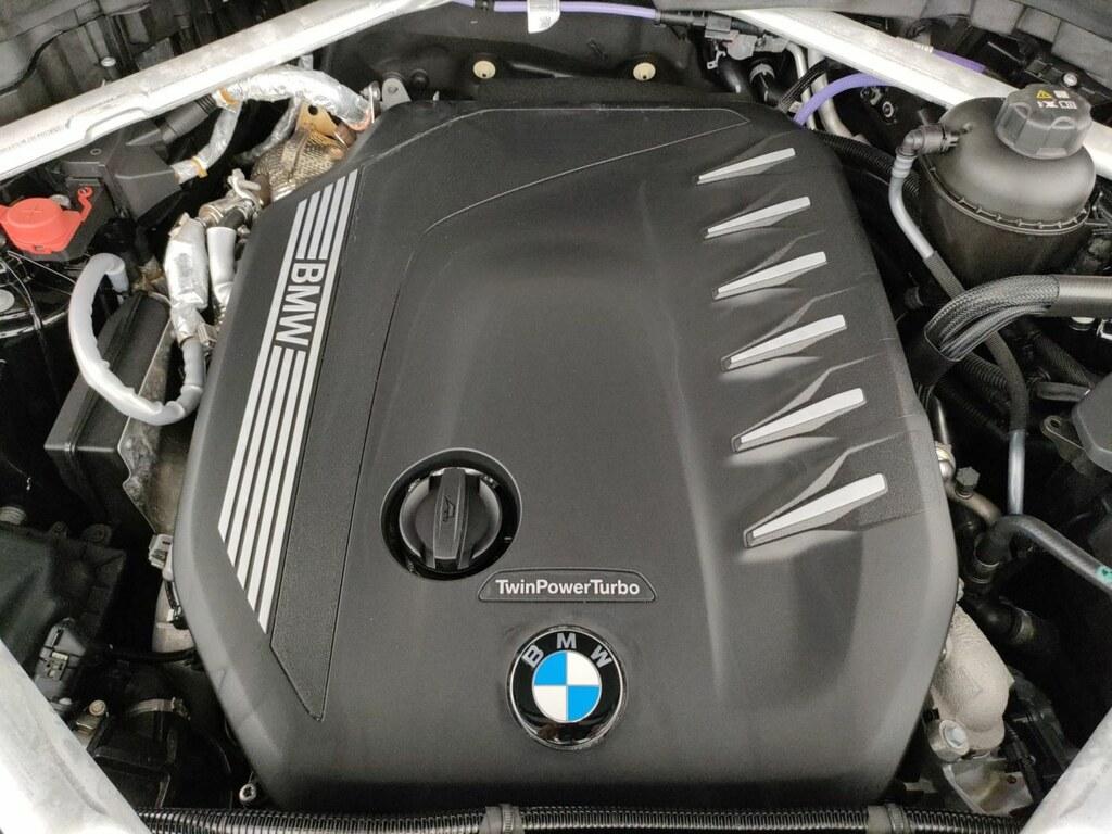 BMW X5 xdrive30d mhev 48V Msport auto