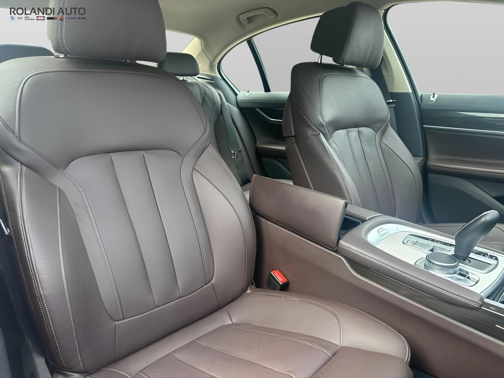 BMW Serie 7 730d mhev 48V xdrive auto