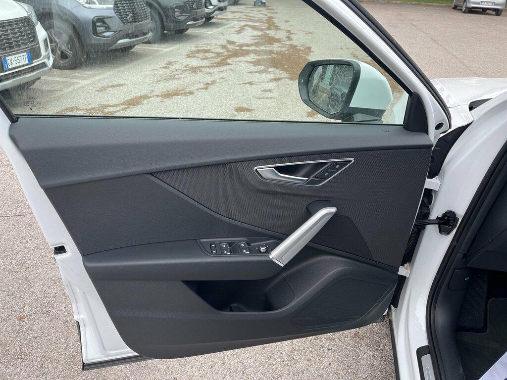 Audi Q2 30 2.0 tdi Business plus s-tronic