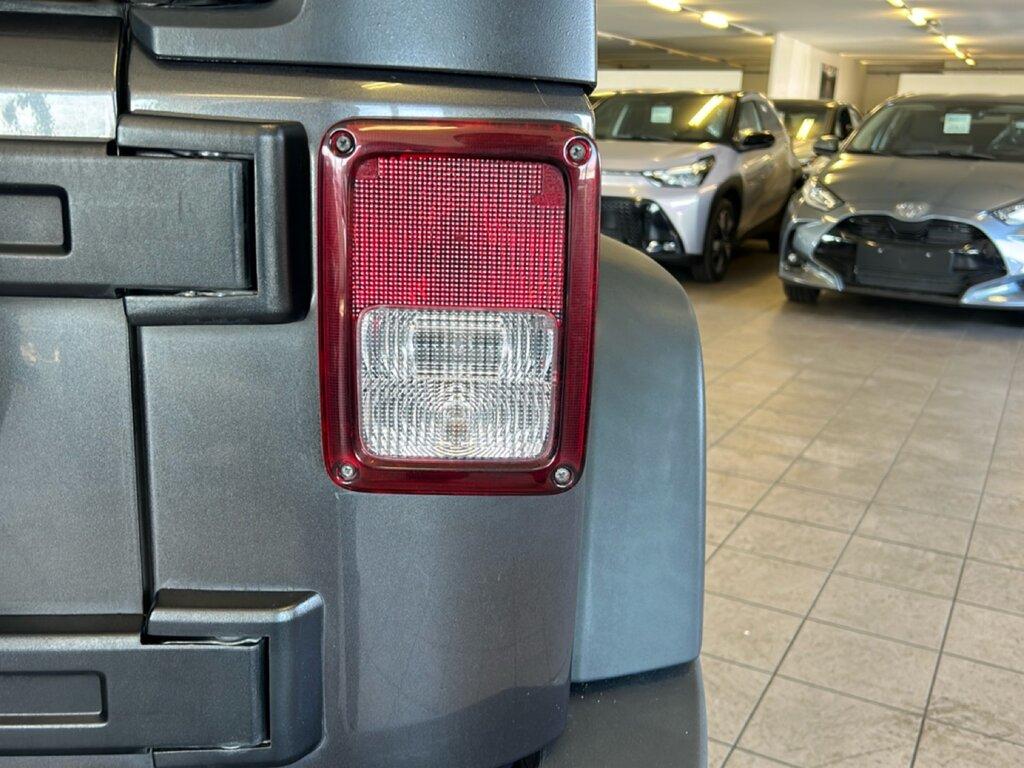 Jeep Wrangler 2.8 crd Sport auto E5+