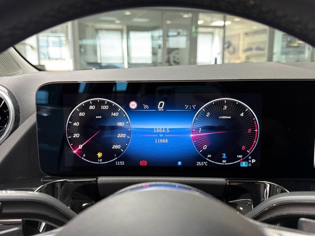Mercedes GLA 180 d Progressive Advanced auto
