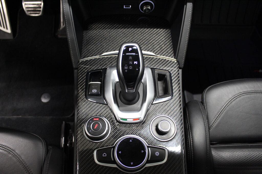 Alfa Romeo Stelvio 2.9 V6 Quadrifoglio Q4 510cv auto