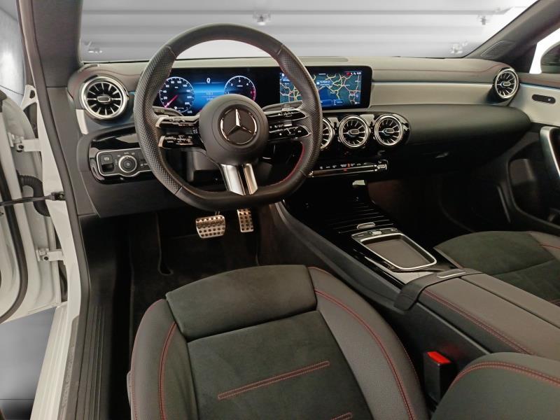 Mercedes CLA Shooting Brake 200 d AMG Line Premium auto