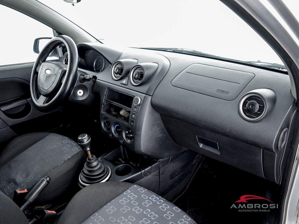 Ford Fiesta 1.4 tdci Ghia 5p