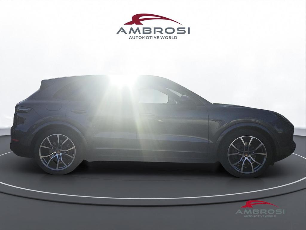 Porsche Cayenne 3.0 e-hybrid tiptronic