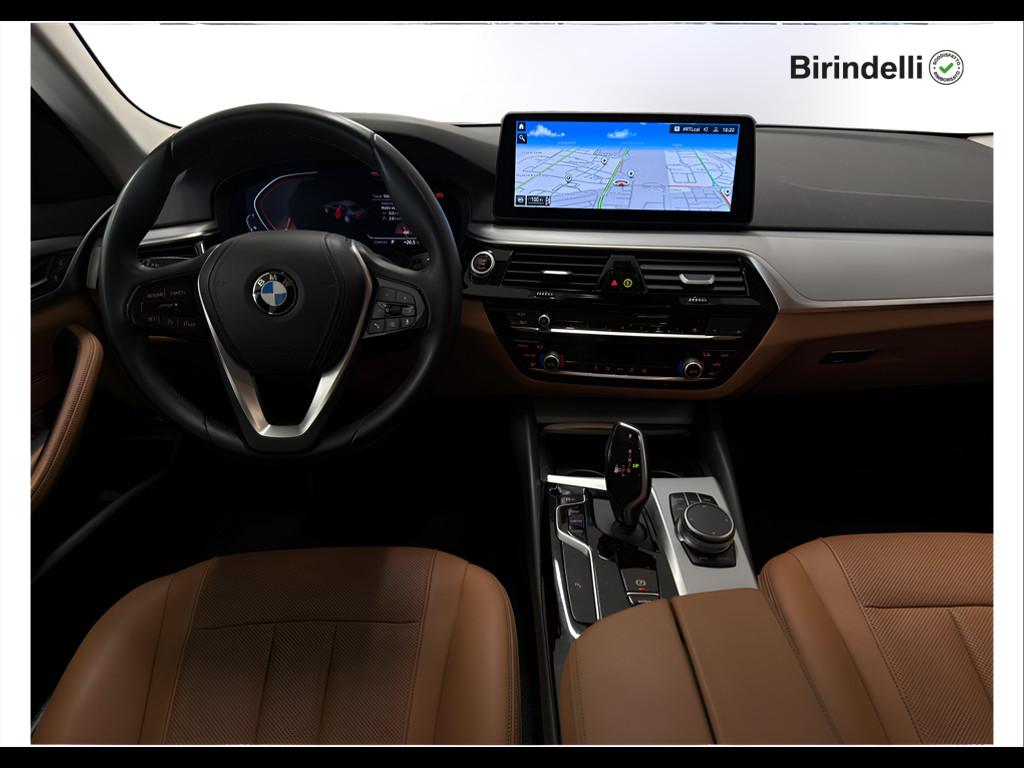 BMW Serie 5 520d mhev 48V xdrive Business auto