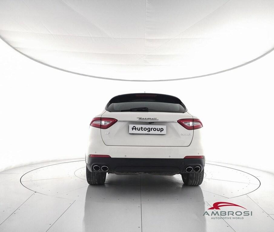 Maserati Levante 3.0 V6 275cv auto