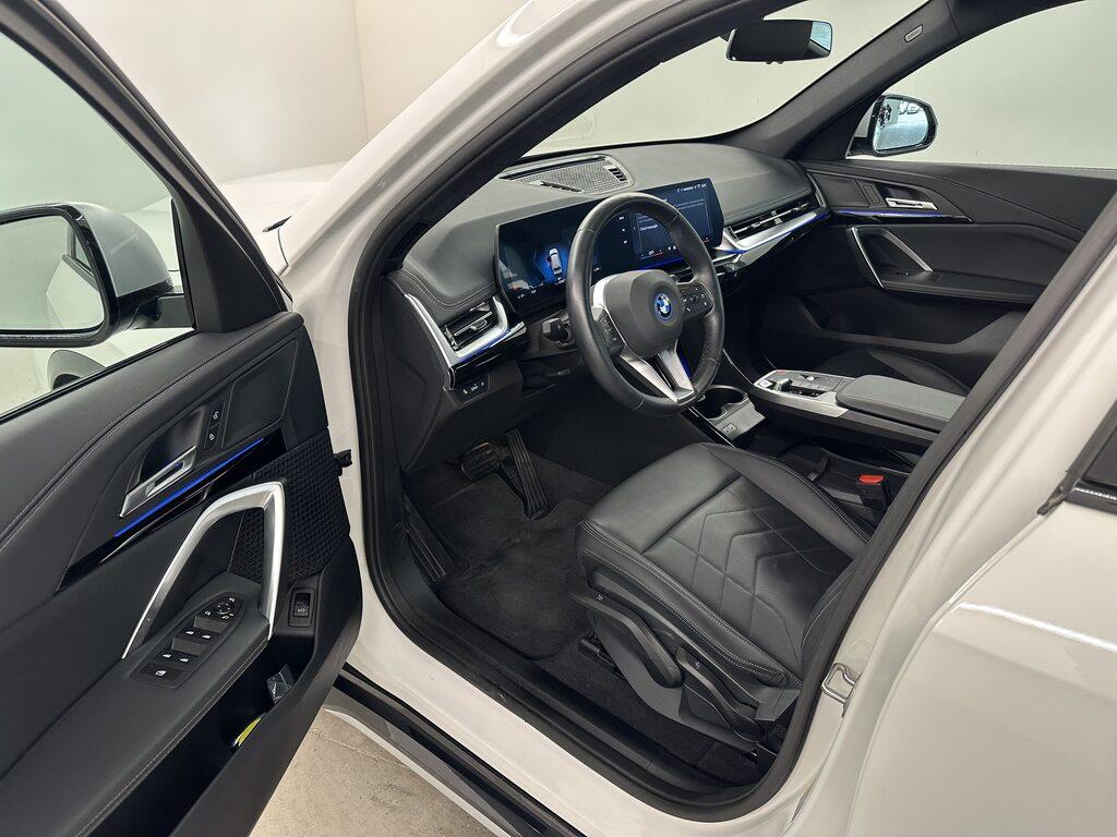 BMW iX1 edrive 20 X-Line