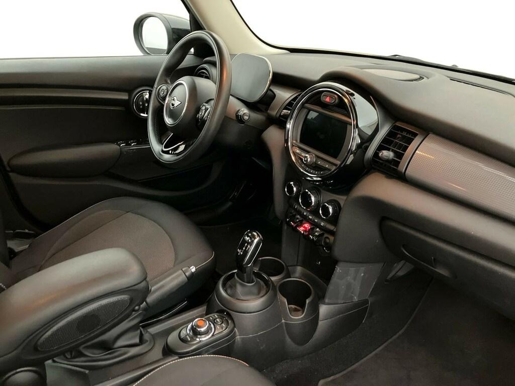 Mini Cooper 1.5 TwinPower Turbo Cooper Business XL DCT