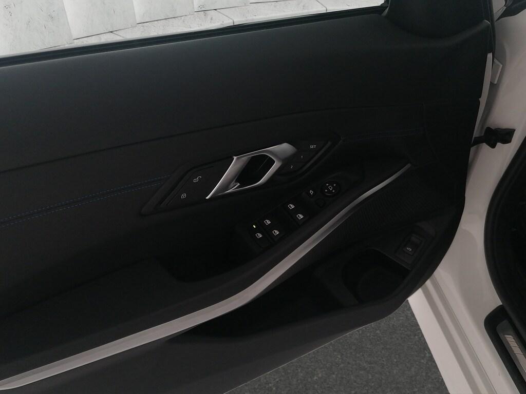 BMW Serie 3 320d Touring mhev 48V Msport xdrive auto