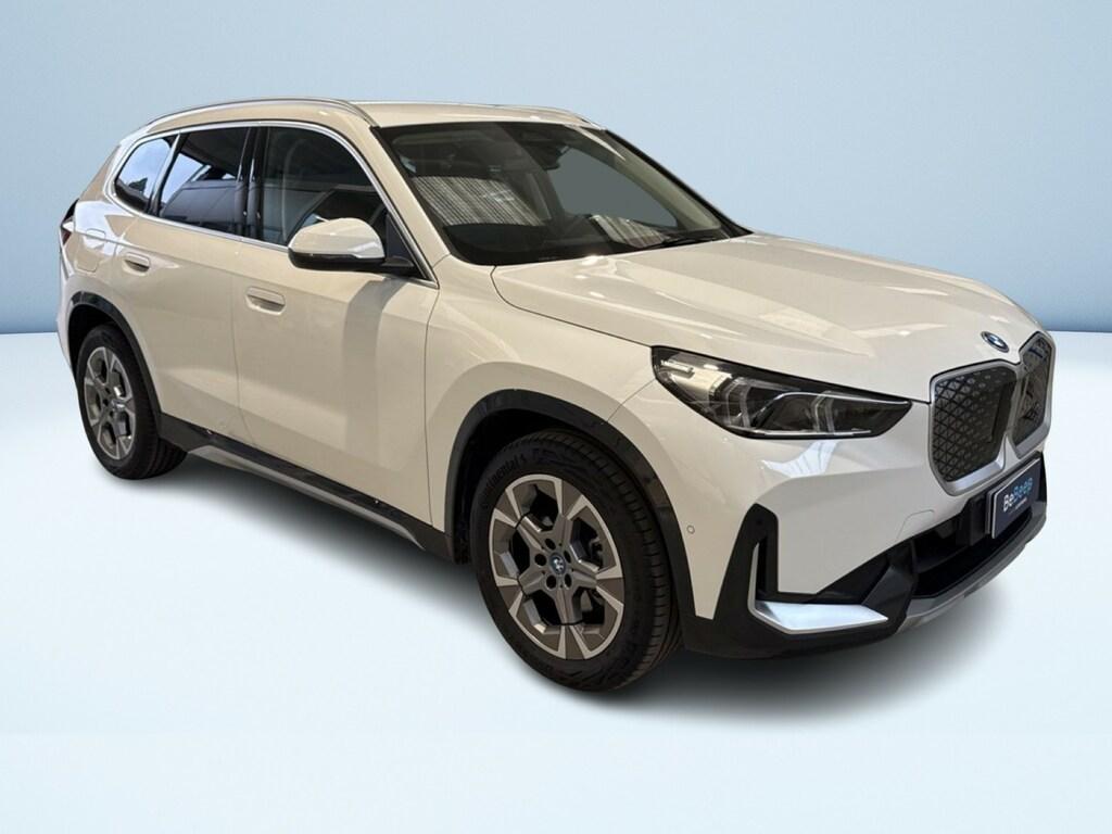 BMW iX1 edrive 20 X-Line