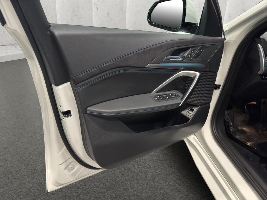 BMW iX2 edrive 20 MSport Pro