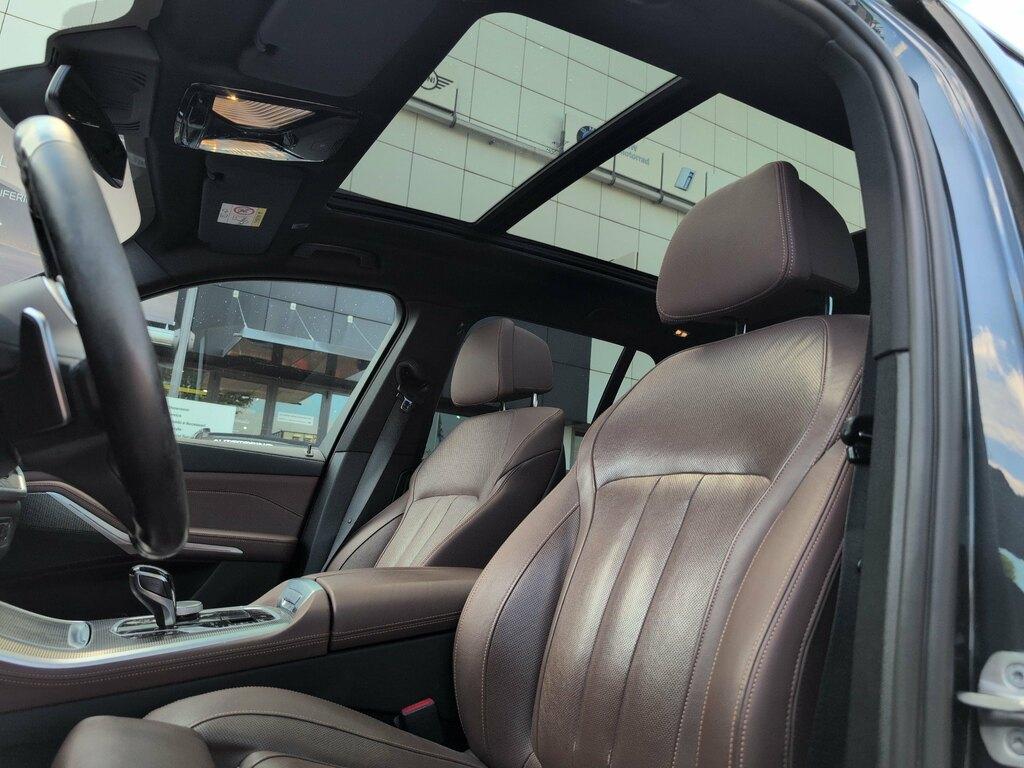 BMW X5 M X5 M50i auto