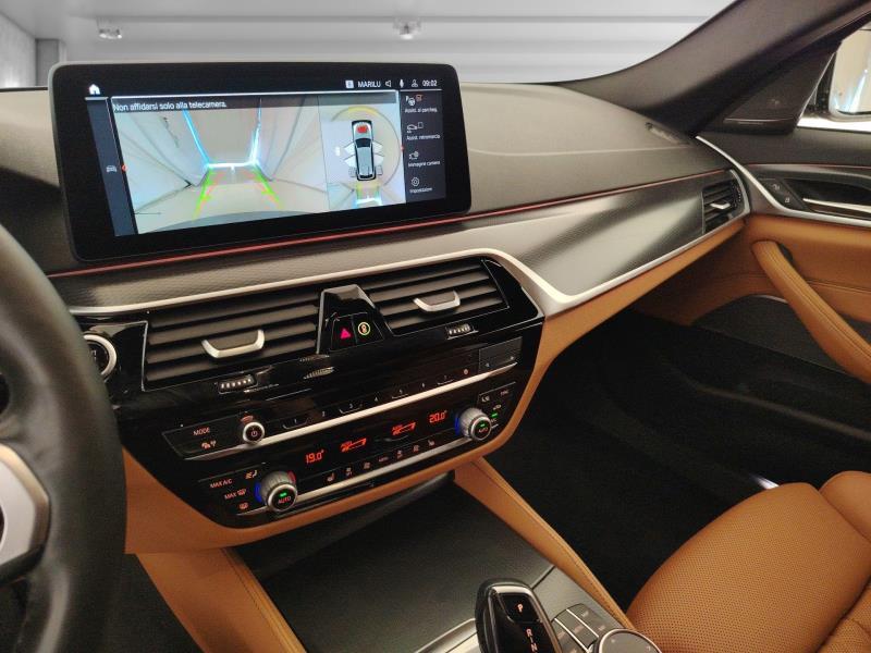 BMW Serie 5 530d Touring mhev 48V xdrive Msport auto