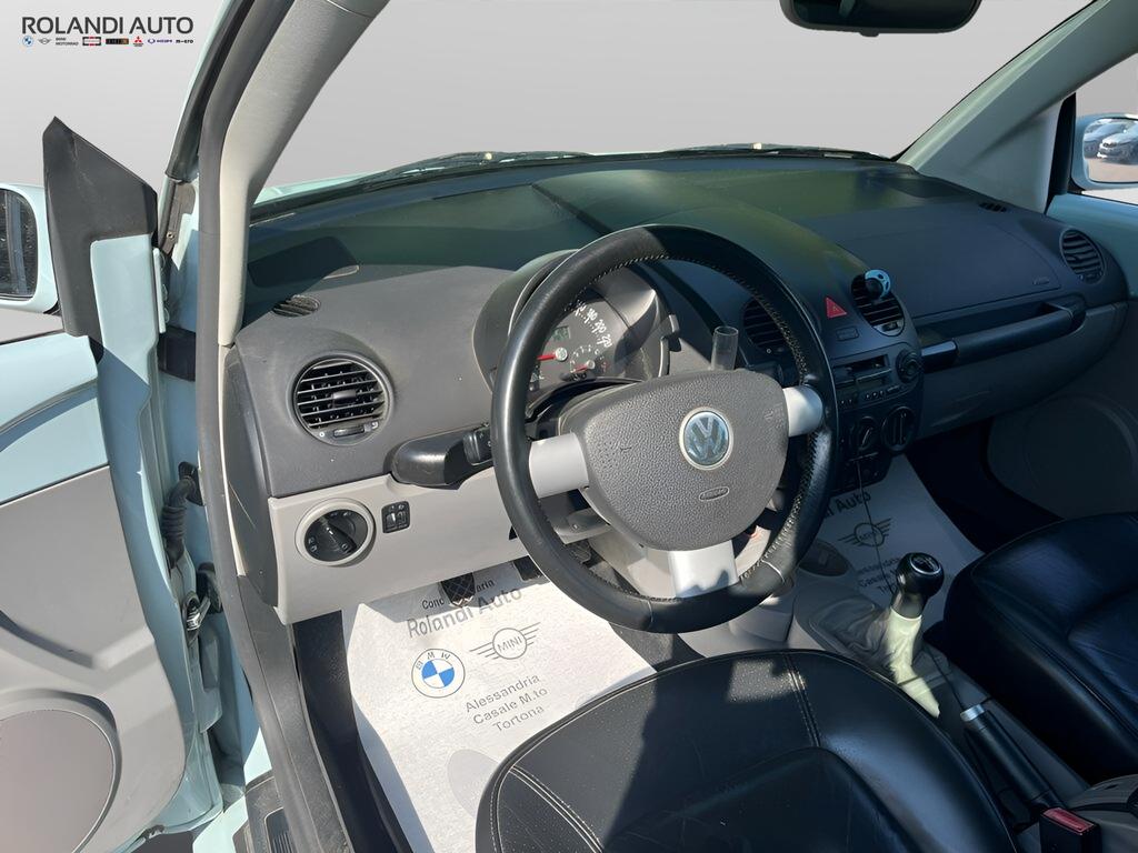Volkswagen New Beetle Cabrio 1.6