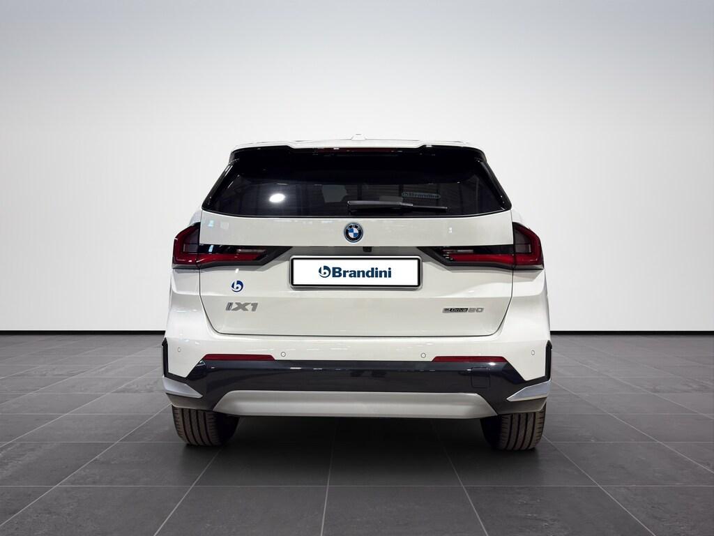BMW iX1 edrive 20 X-Line