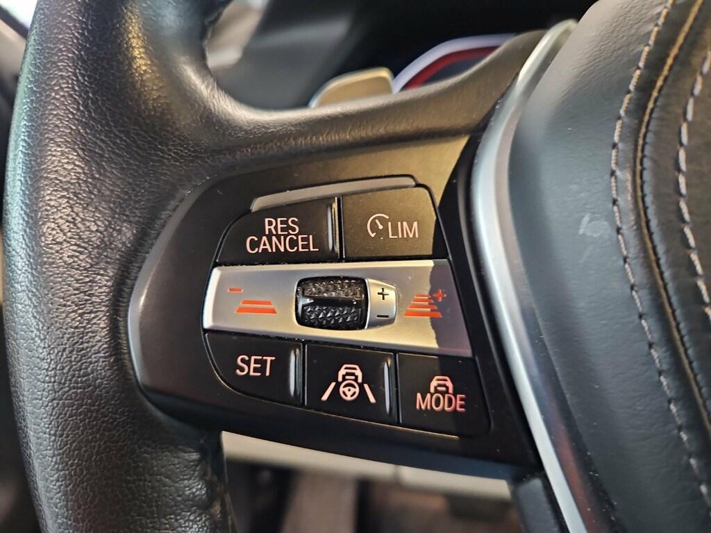 BMW X5 xdrive30d mhev 48V xLine auto