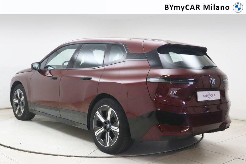 BMW iX xdrive50 pacchetto sportivo