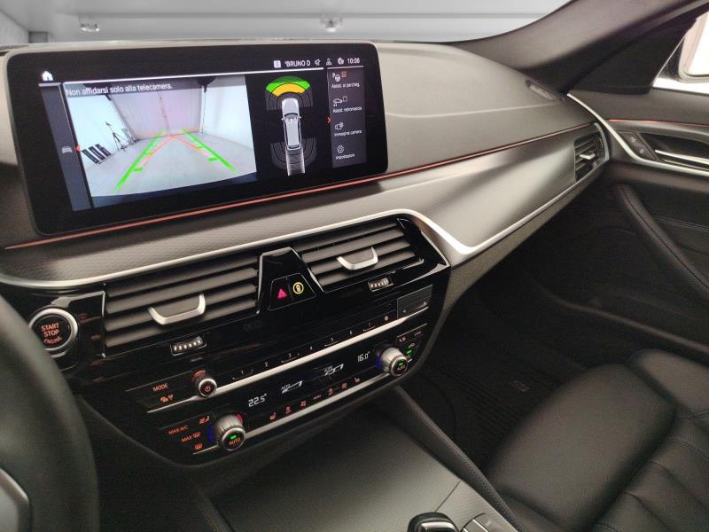 BMW Serie 5 520d Touring mhev 48V xdrive Msport auto