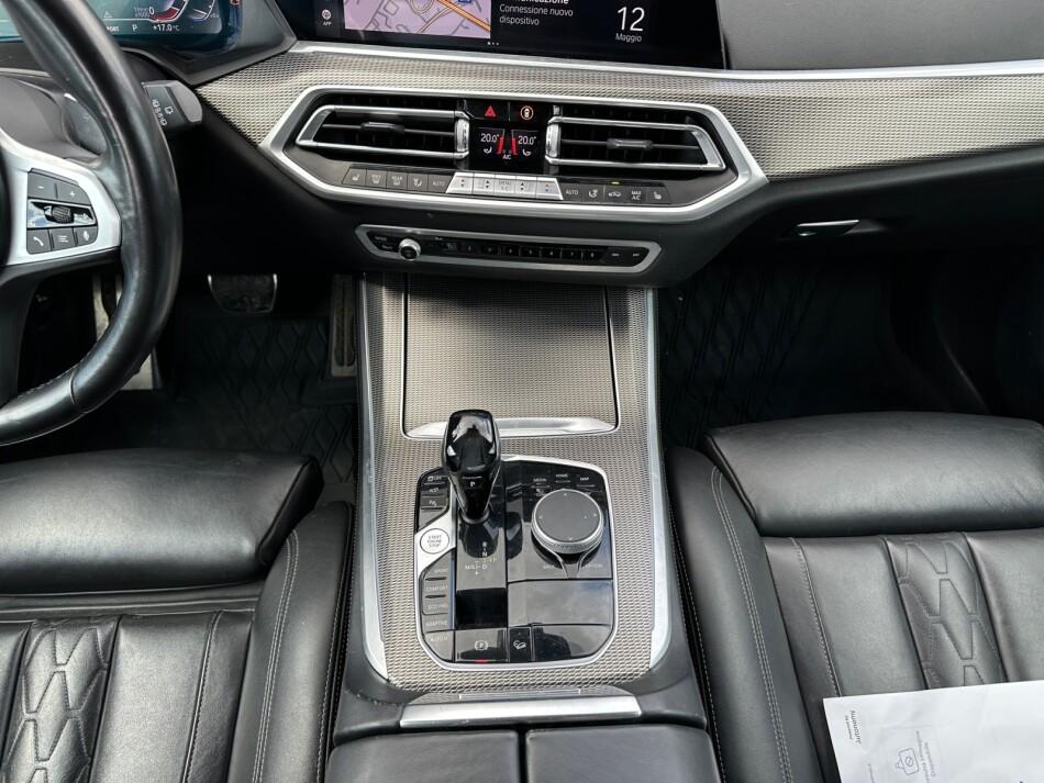 BMW X5 xdrive40d mhev 48V Msport auto