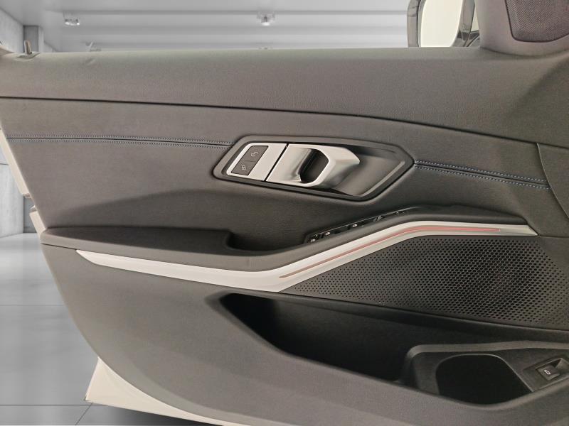 BMW Serie 3 320d Touring mhev 48V Msport auto