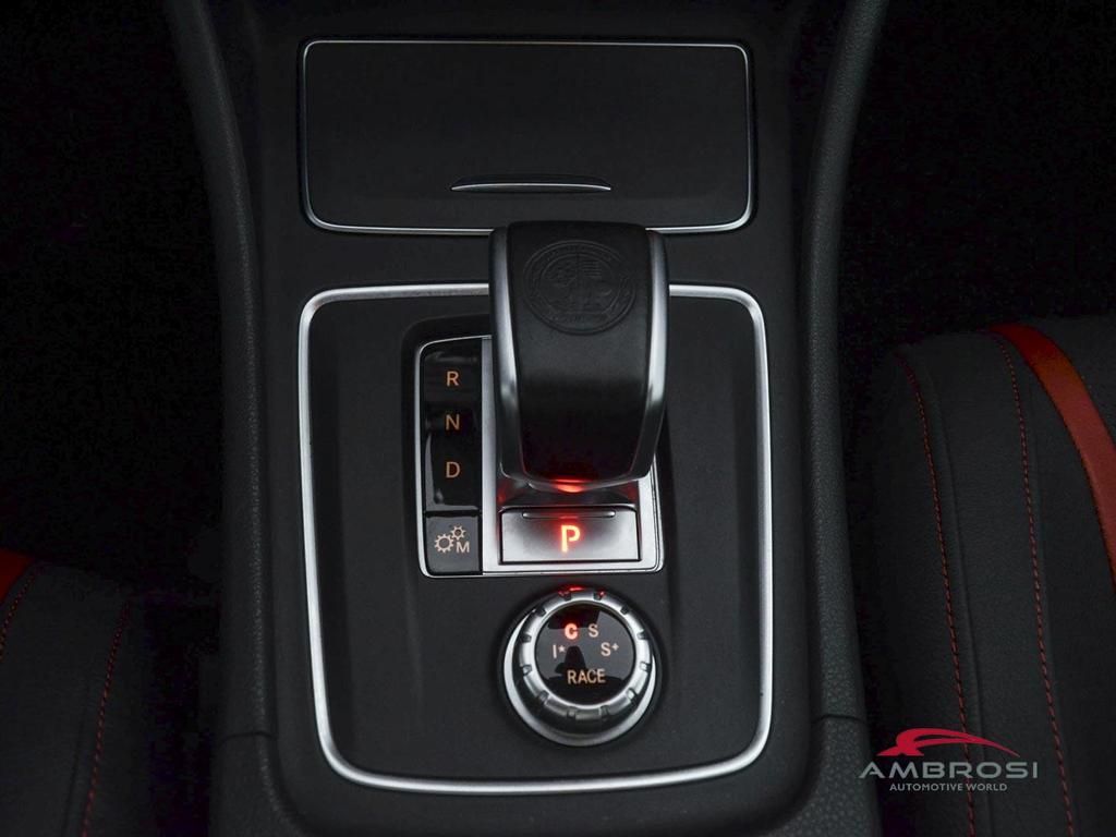 Mercedes Classe A 45 AMG A G 4matic 381cv auto my16