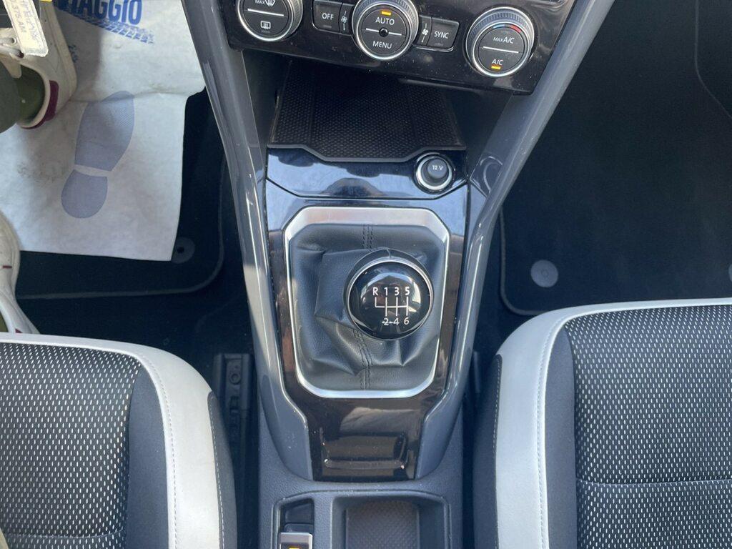 Volkswagen T-Roc 1.0 tsi Advanced