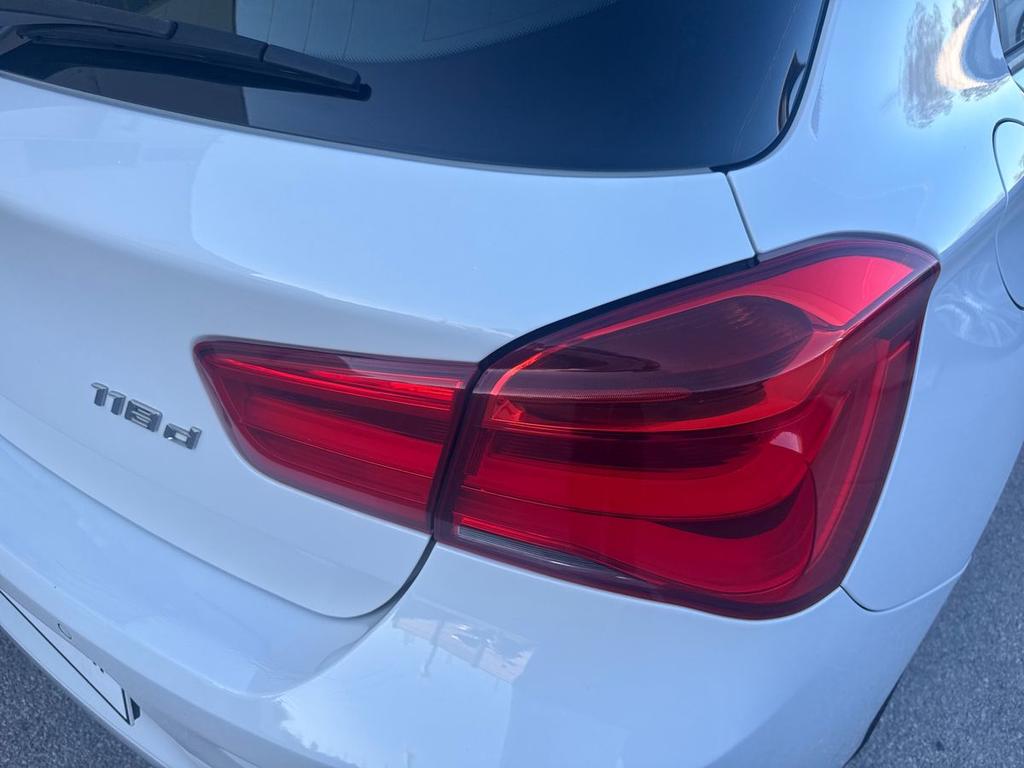 BMW Serie 1 118d Urban 5p auto