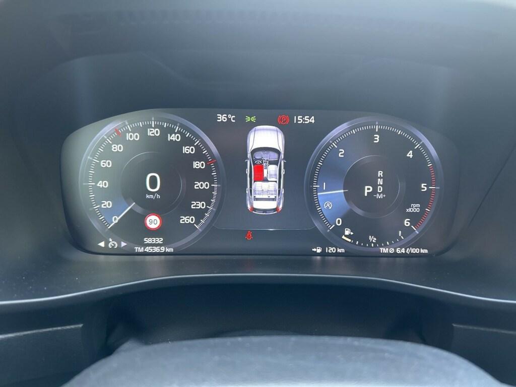 Volvo XC40 2.0 D3 Momentum Pro auto my21