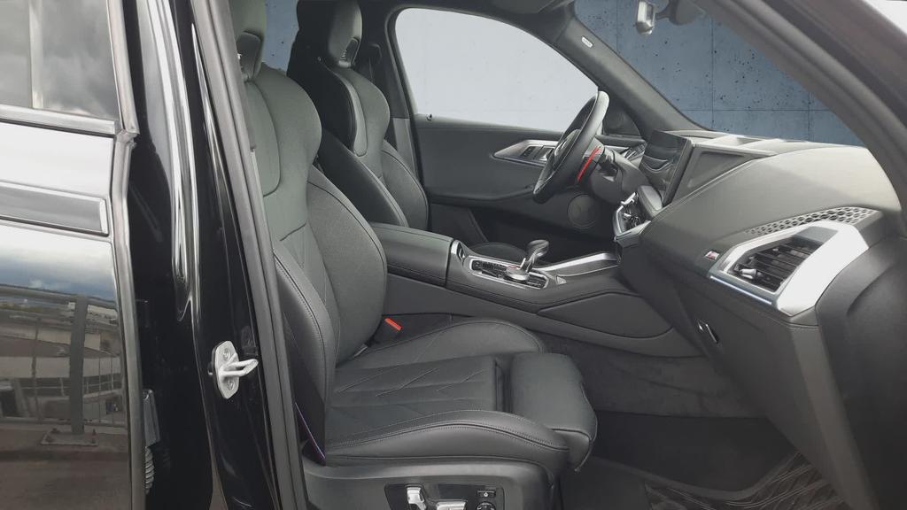BMW XM 4.4 steptronic