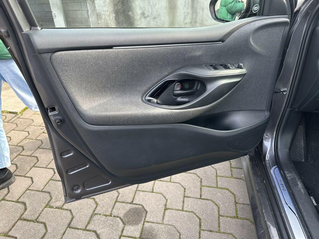 Toyota Yaris 1.5 hybrid Lounge