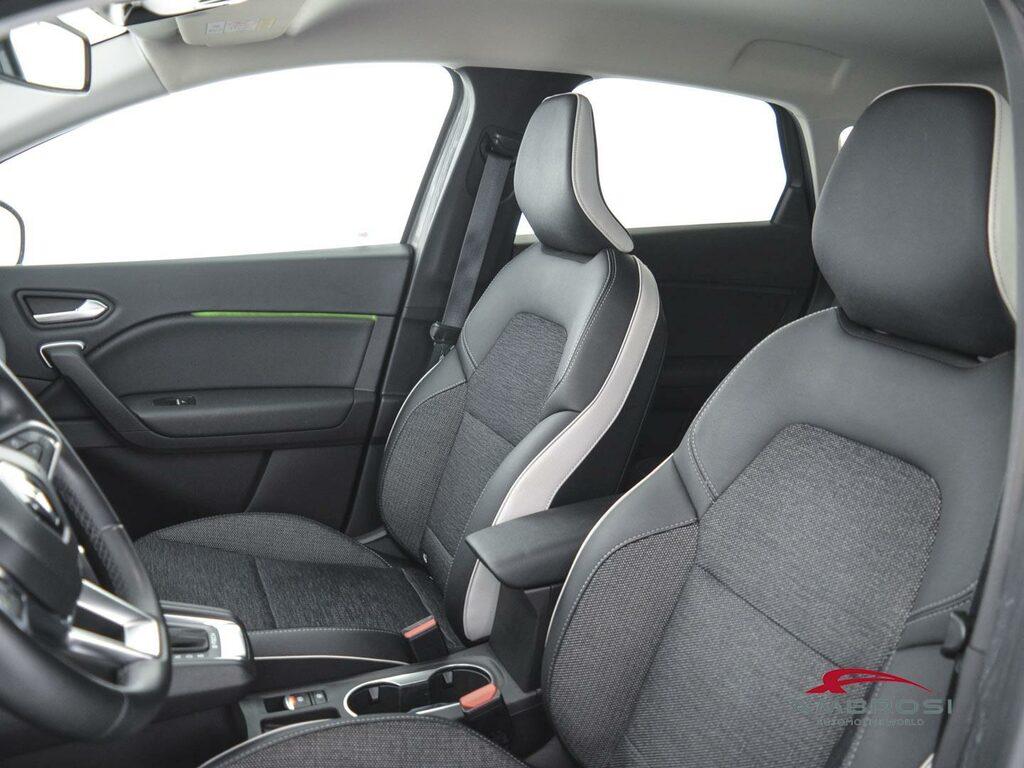 Renault Captur 1.6 E-Tech hybrid Techno Fast Track 145cv auto
