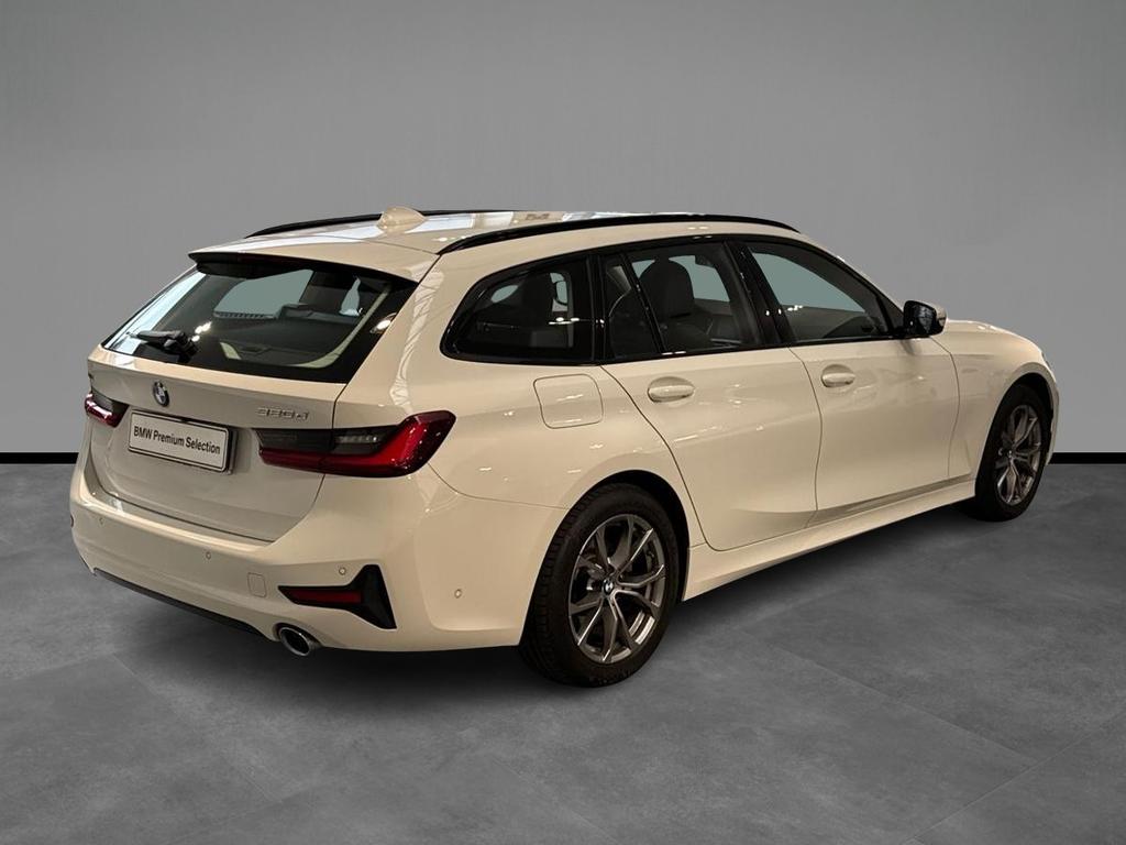 BMW Serie 3 320d Touring mhev 48V xdrive Sport auto