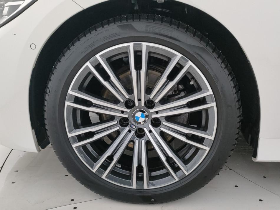 BMW Serie 3 320d Touring mhev 48V xdrive Msport auto