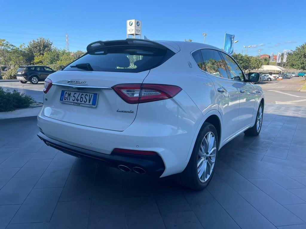 Maserati Levante 3.0 V6 Granlusso 275cv auto my19