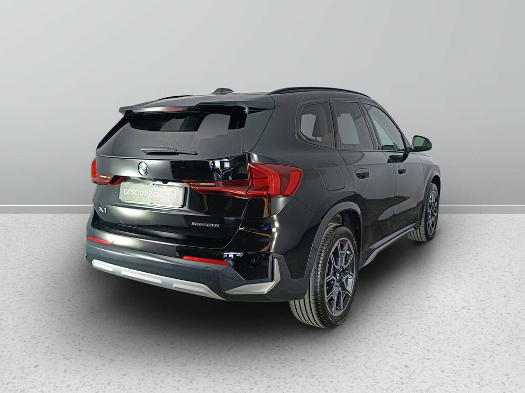 BMW X1 sdrive20i mhev 48V X-Line auto
