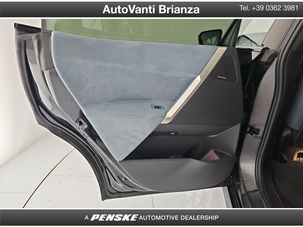 BMW iX xdrive50 pacchetto sportivo