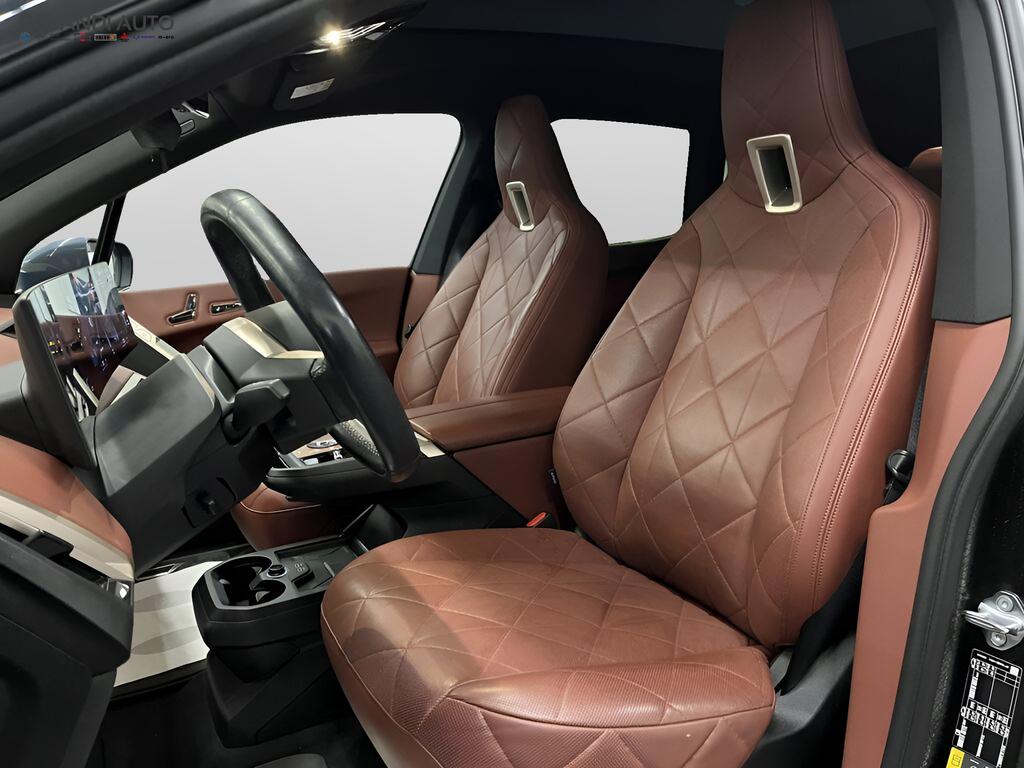 BMW iX xdrive50 pacchetto sportivo