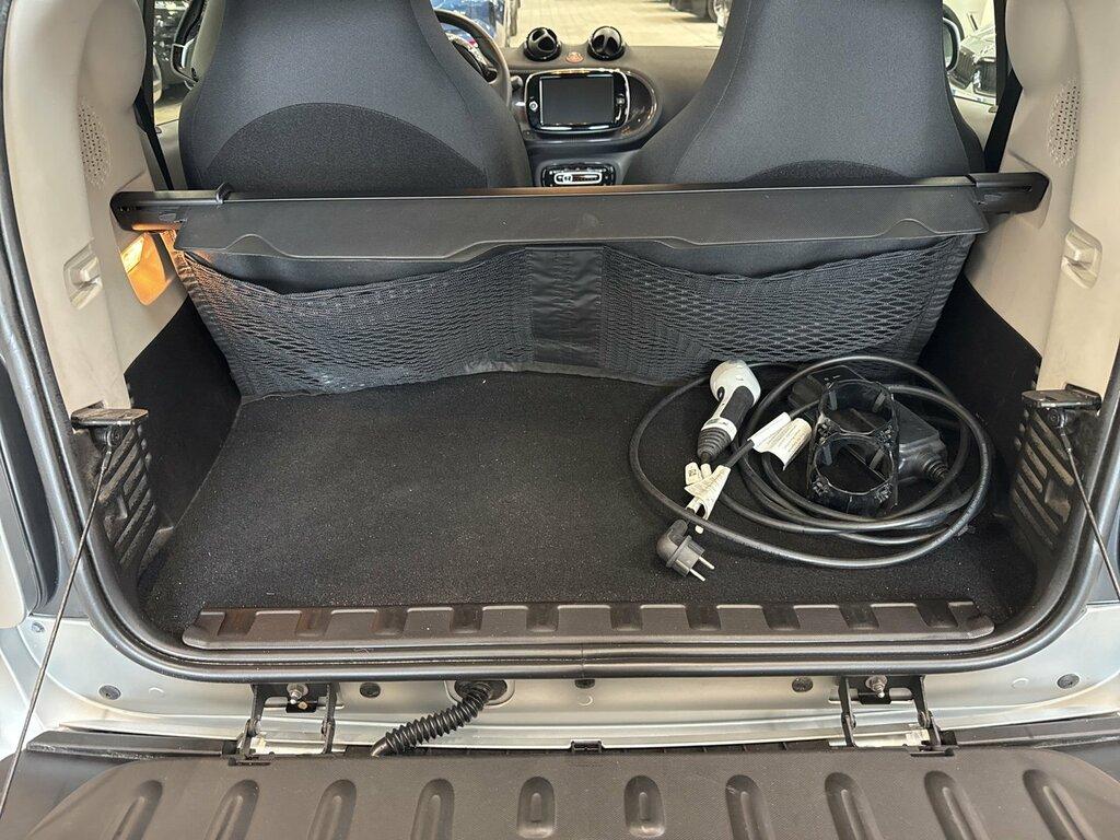 Smart fortwo eq mattrunner 22kW
