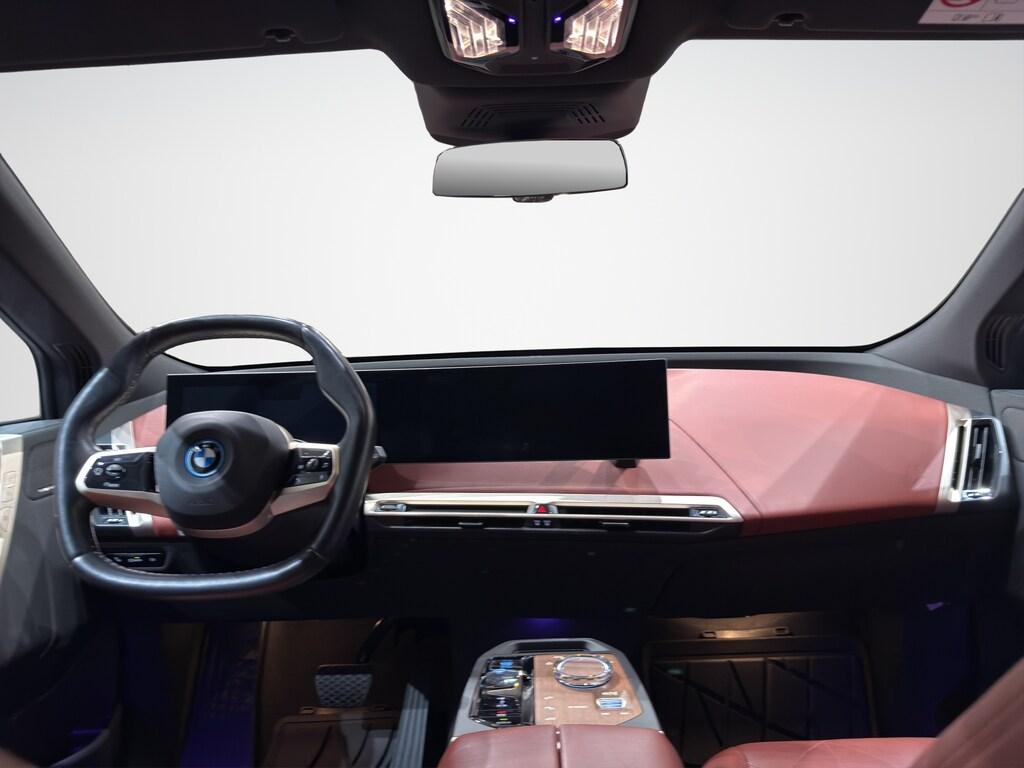 BMW iX xdrive50 pacchetto sportivo
