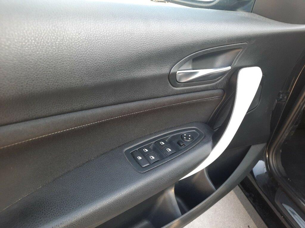 BMW Serie 1 118d Urban 5p auto