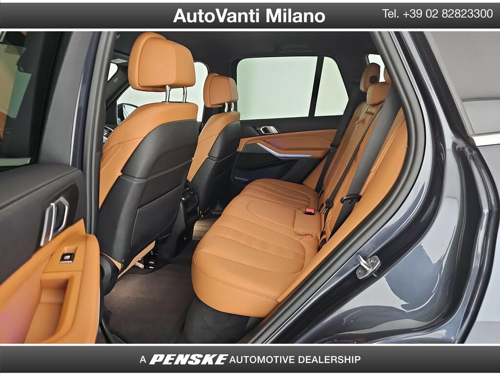 BMW X5 xdrive30d mhev 48V xLine auto